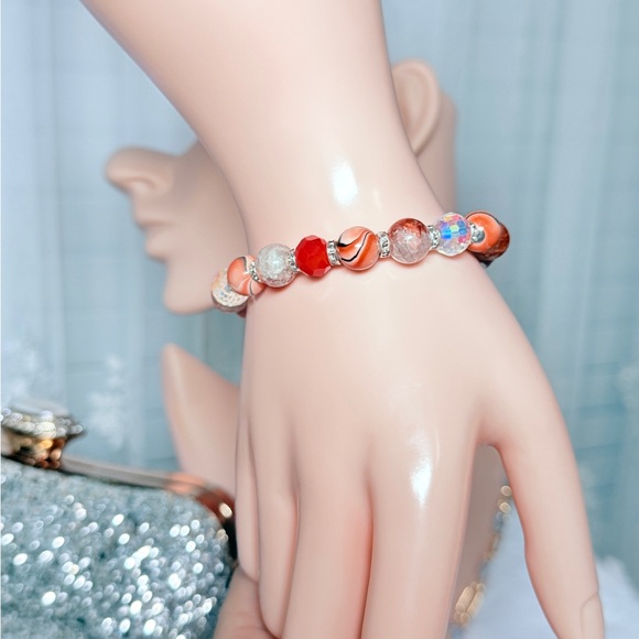 Red and Orange Beaded Bracelet - Picture 7 of 7